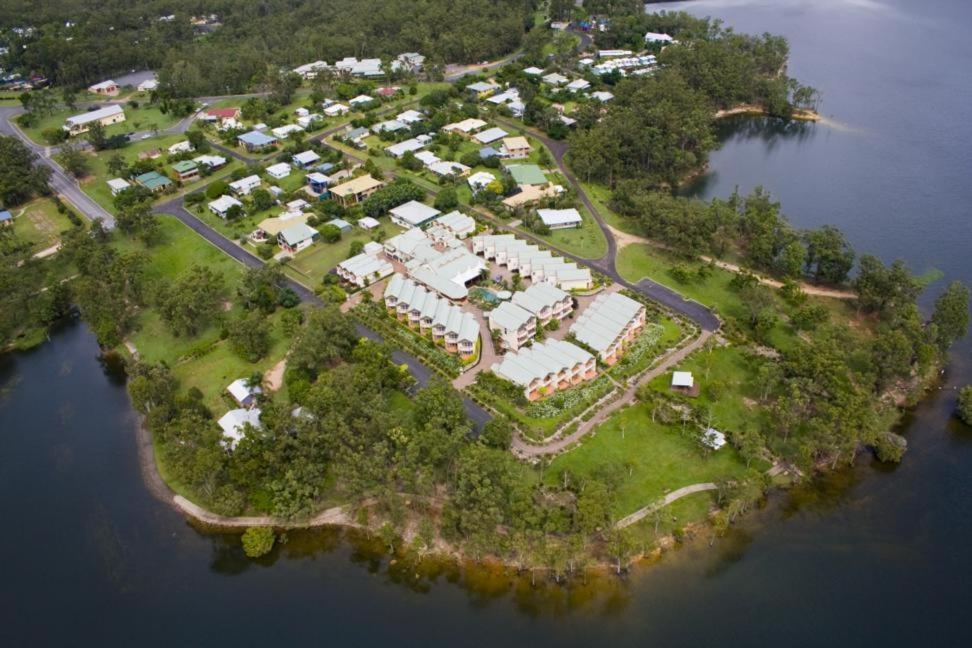 Tinaroo Lake Resort Eksteriør billede